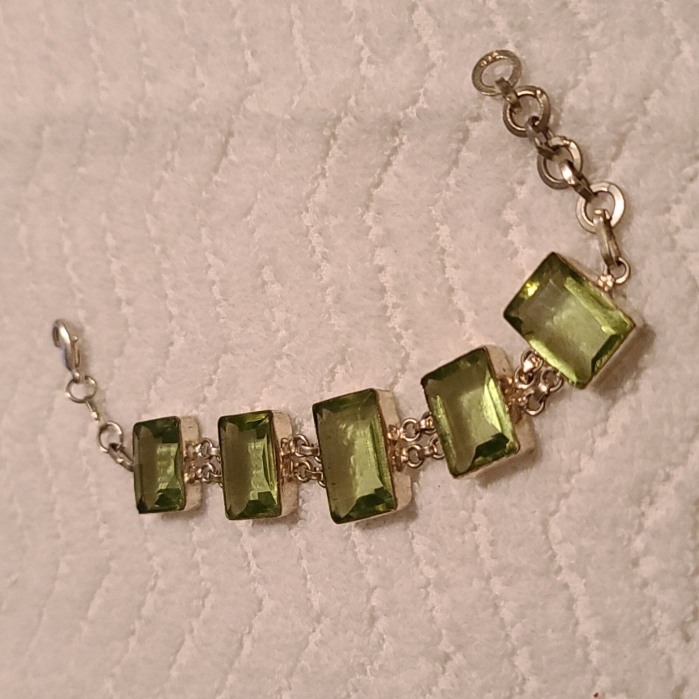 Bracelet
